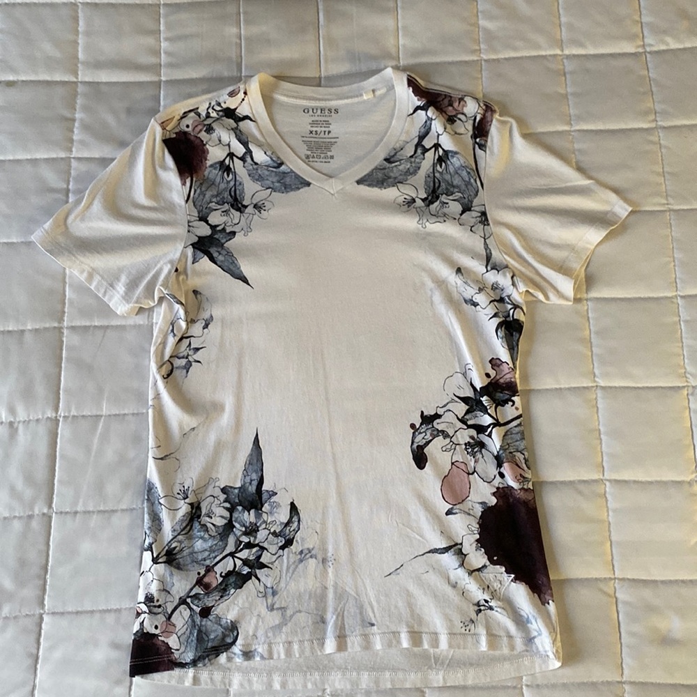Guess Floral Print Tee Shirt